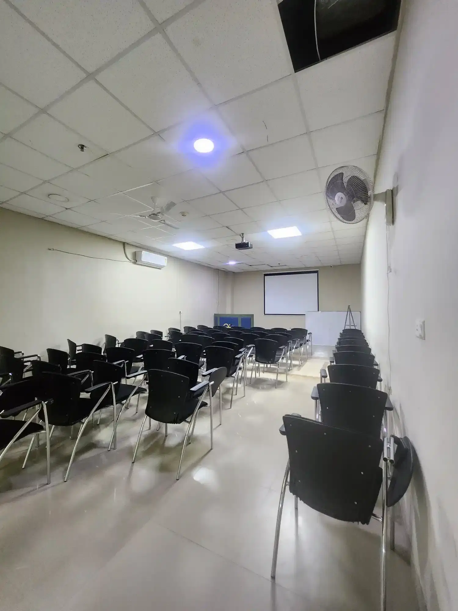 Dangayach School of Hotel Management Jaipur Conference Room photo 1